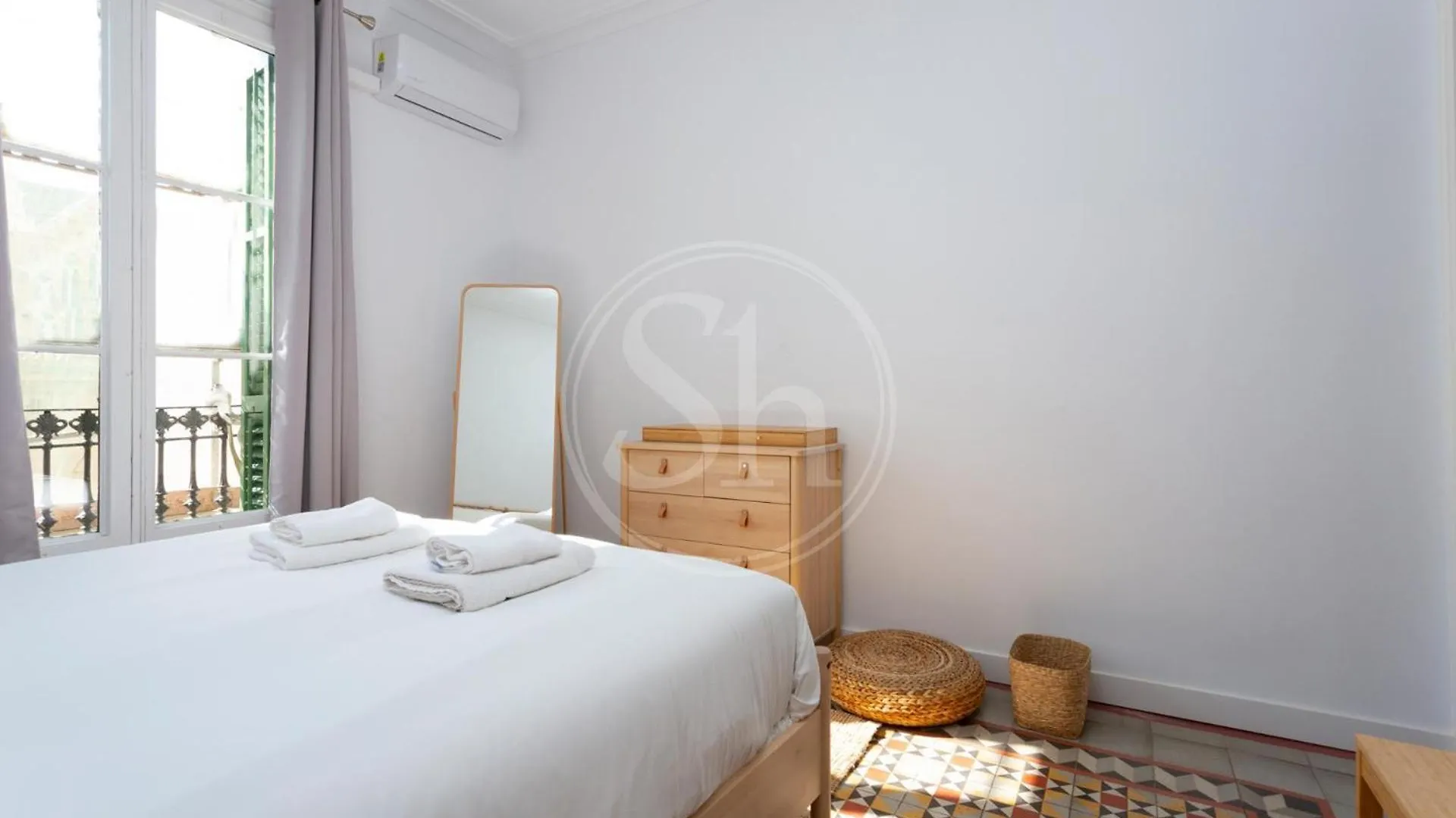 Modern Flat Near Sagrada Familia Apartment Barcelona Spain