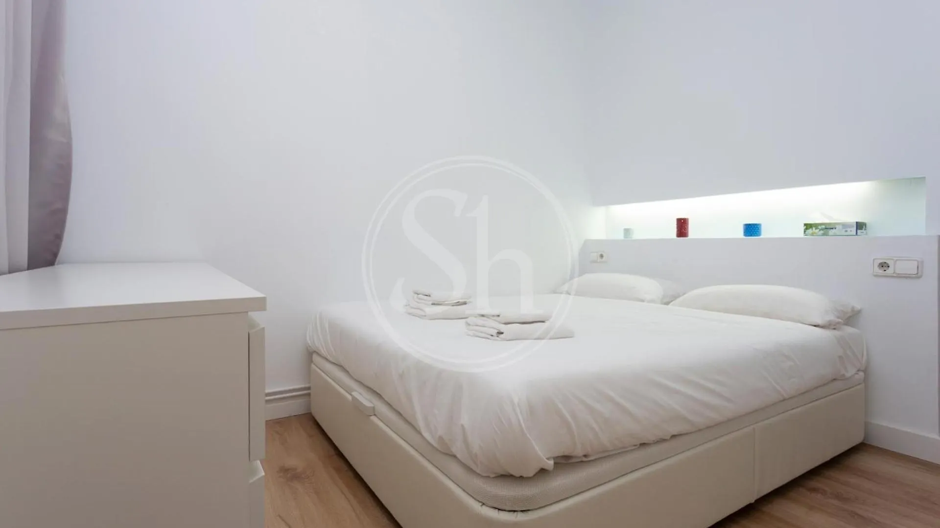 Modern Flat Near Sagrada Familia Apartment Barcelona