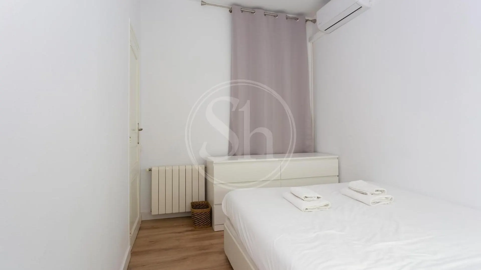 Modern Flat Near Sagrada Familia Apartment Barcelona