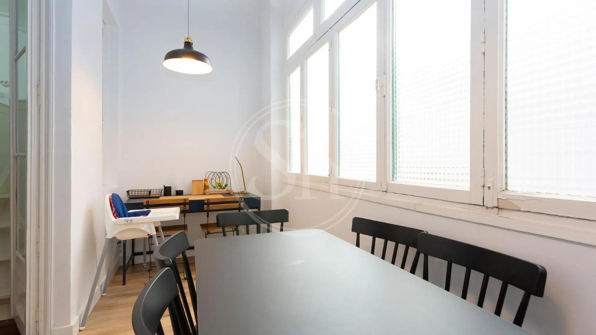 Modern Flat Near Sagrada Familia Apartment Barcelona